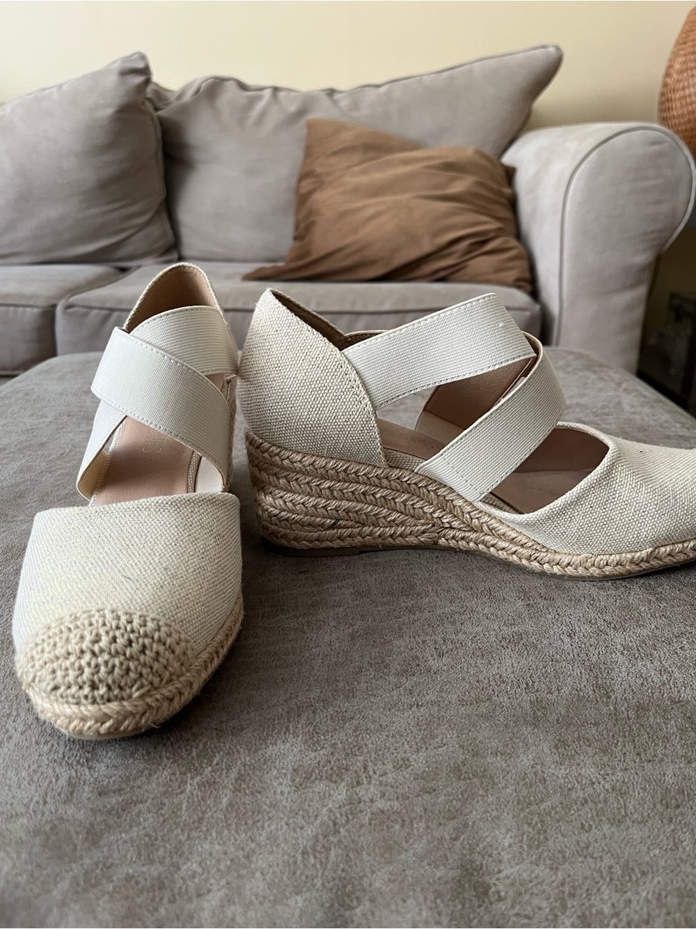 Dream Pairs Cream Espadrille Wedge Sandals with Cross Straps